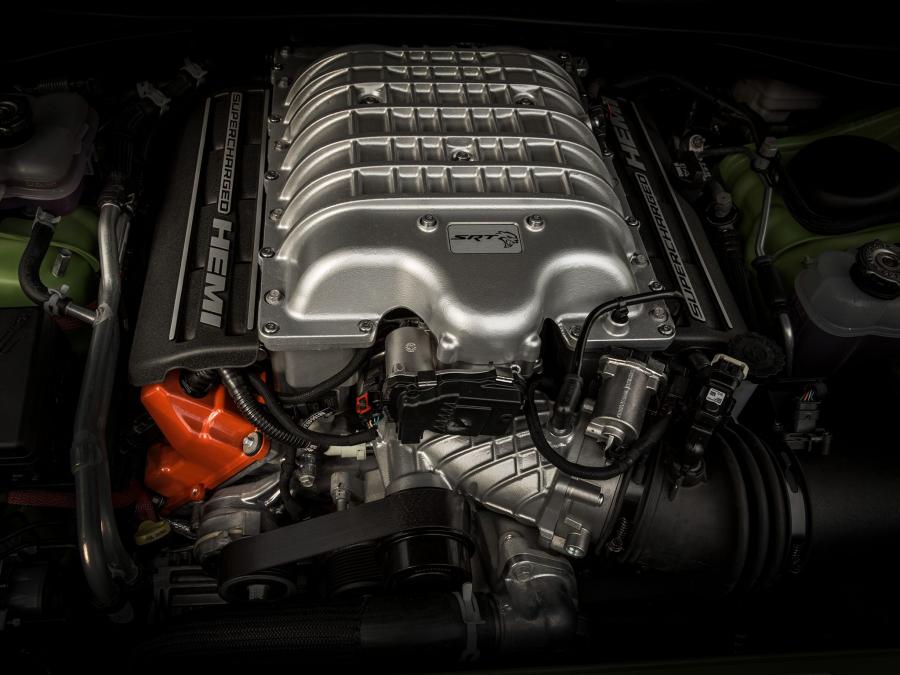  Dodge Challenger SRT Hellcat 2015 года  (фото 6 из 42)